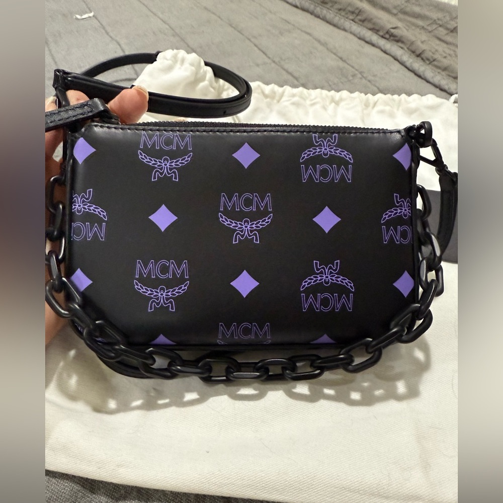 MCM Black Crossbody Bag with Chain Strap - Picture 2 of 7